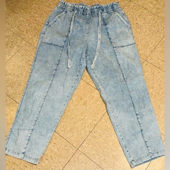 aerie DreamSoft High Rise Denim Joggers with Paperbag Waist in Vintage Blue L - Picture 4 of 13